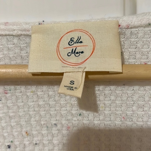 Ella Mare (Anthropologie) long sleeve v neck waffle tee - Picture 2 of 7